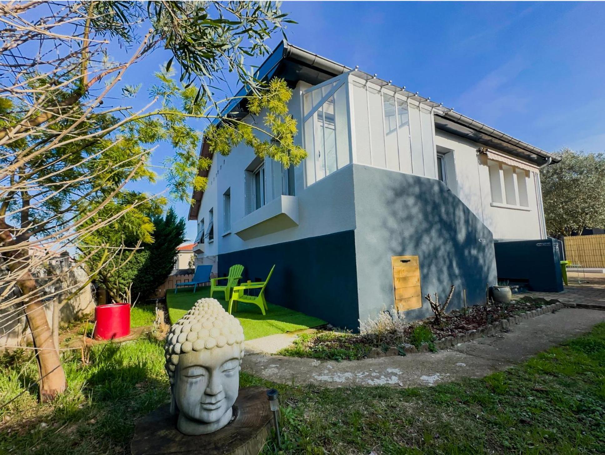 Serenity Suite Vénissieux Dış mekan fotoğraf